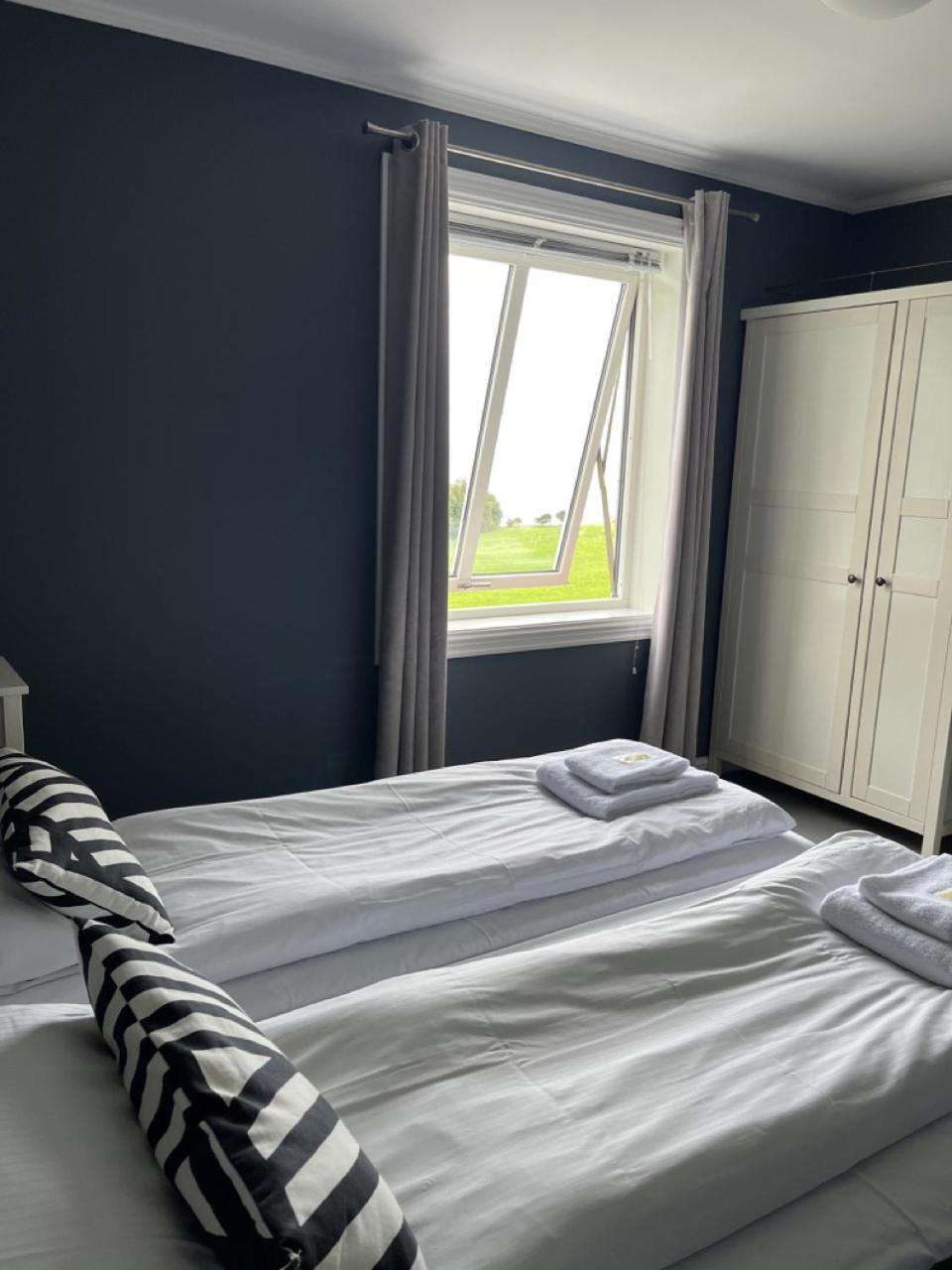 Klostergarden Bed & Breakfast Tautra Buitenkant foto